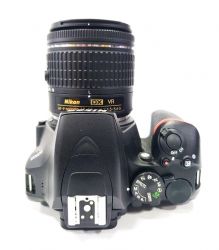 Câmera Nikon D3500 24MP Kit Lente 18-55mm com 9.257 clicks